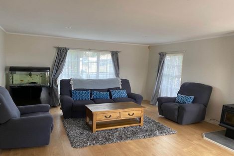 Photo of property in 15 Vermeer Place, West Harbour, Auckland, 0618