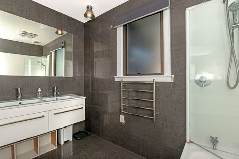 Photo of property in 2 Gordon Street, Mangapapa, Gisborne, 4010