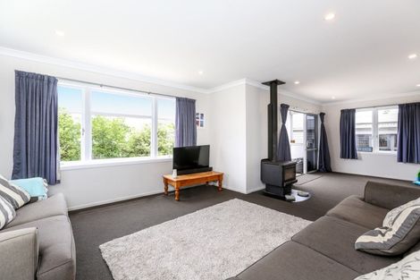 Photo of property in 5 Old South Road, Okato, 4335