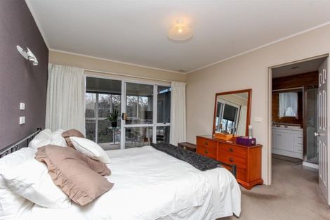 Photo of property in 54 Karina Road, Merrilands, New Plymouth, 4312