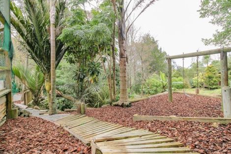 Photo of property in 140 Aokautere Drive, Fitzherbert, Palmerston North, 4410