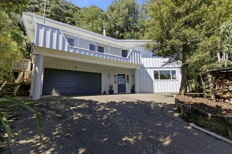 Photo of property in 233a Whites Line East, Waiwhetu, Lower Hutt, 5010