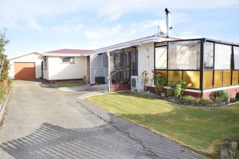 Photo of property in 17 Milford Street, Heidelberg, Invercargill, 9812