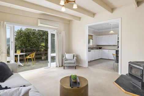 Photo of property in 5 Marett Street, Macandrew Bay, Dunedin, 9014