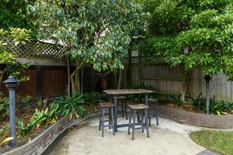 Photo of property in 15 Phoenix Avenue, Hokowhitu, Palmerston North, 4410