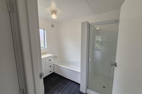 Photo of property in 48 Baylands Drive, Newlands, Wellington, 6037