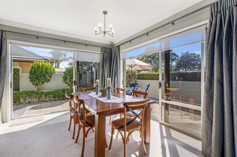 Photo of property in 2 Saratoga Court, Papamoa Beach, Papamoa, 3118