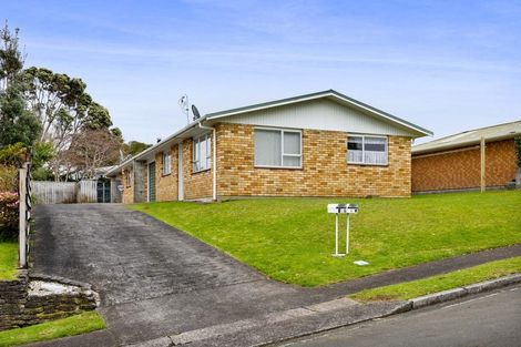 Photo of property in 2/6 Hood Place, Spotswood, New Plymouth, 4310