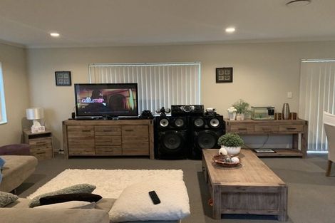 Photo of property in 11 Orbit Place, Flat Bush, Auckland, 2019