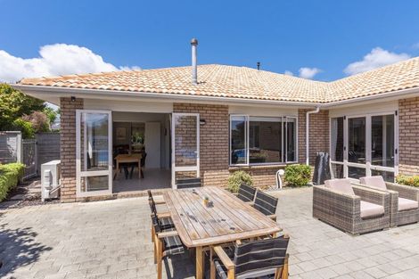 Photo of property in 12 Regent Drive, Paraparaumu Beach, Paraparaumu, 5032