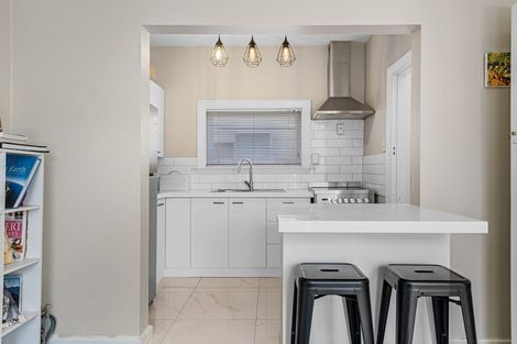 Photo of property in 2/20 Donald Place, St Albans, Christchurch, 8014