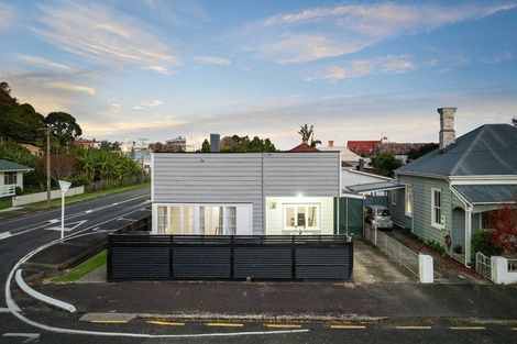 Photo of property in 602 Cochrane Street, Thames, 3500