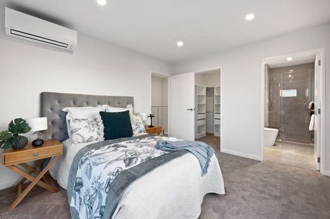 Photo of property in 42b Takutai Avenue, Half Moon Bay, Auckland, 2012