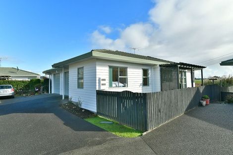 Photo of property in 2/12 Miro Street, Helensville, 0800