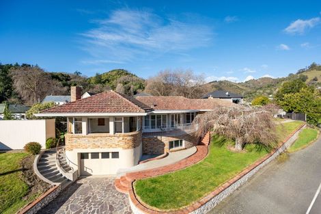 Photo of property in 16 Avon Terrace, The Wood, Nelson, 7010
