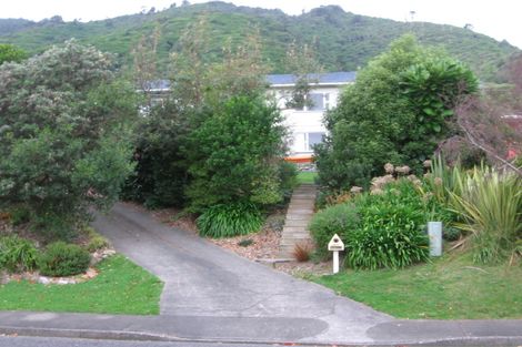 Photo of property in 101 Winara Avenue, Waikanae, 5036
