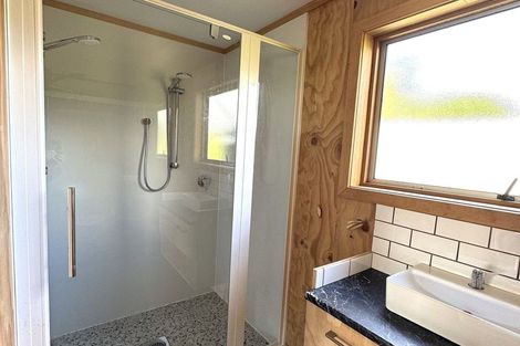 Photo of property in 198 Waiwera Station Road, Waiwera South, Clinton, 9584