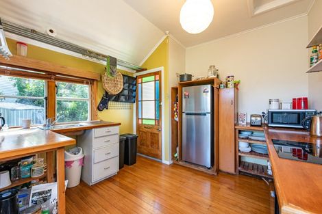 Photo of property in 11 Leveson Street, Strathmore Park, Wellington, 6022