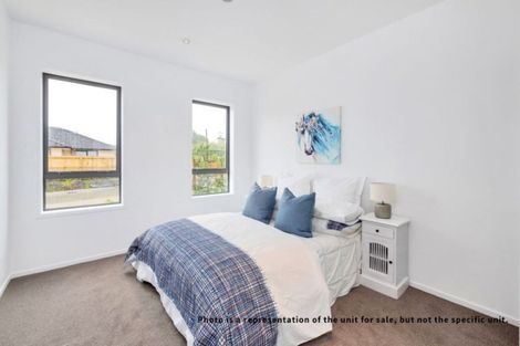 Photo of property in 8/27 Dida Park Drive, Kumeu, 0810