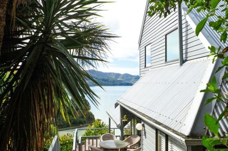 Photo of property in 145 Main Road, Allandale, Lyttelton, 8971