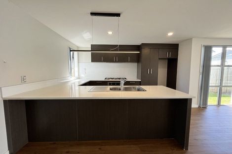 Photo of property in 5 Hollowout Street, Takanini, 2112