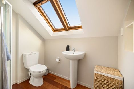 Photo of property in 110b Wynyard Crescent, Fernhill, Queenstown, 9300