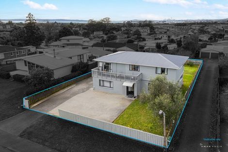 Photo of property in 13 Bodi Place, Te Atatu South, Auckland, 0610
