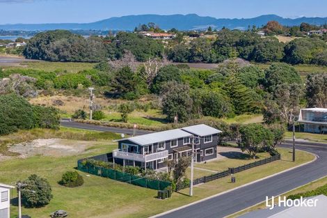 Photo of property in 287 Seaforth Road, Waihi Beach, 3611