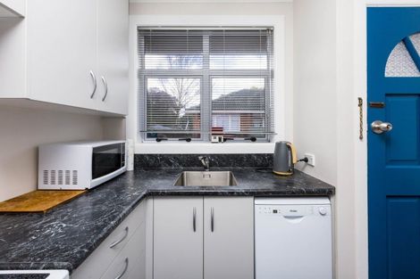 Photo of property in 2/15 Clouston Park Road, Ebdentown, Upper Hutt, 5018