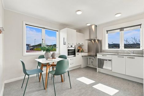 Photo of property in 11 Gray Avenue, Te Puke, 3119