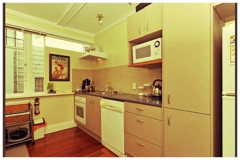 Photo of property in 1/17 Clifton Terrace, Kelburn, Wellington, 6012