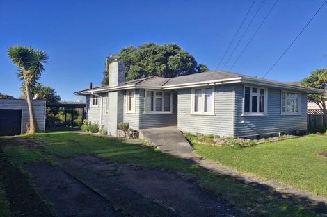 Photo of property in 115 Seaview Road, Westown, New Plymouth, 4310