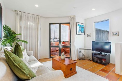 Photo of property in 9/10 Cleveland Road, Parnell, Auckland, 1052