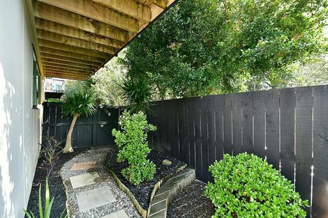 Photo of property in 3/18 Ocean View Road, Hatfields Beach, Orewa, 0931
