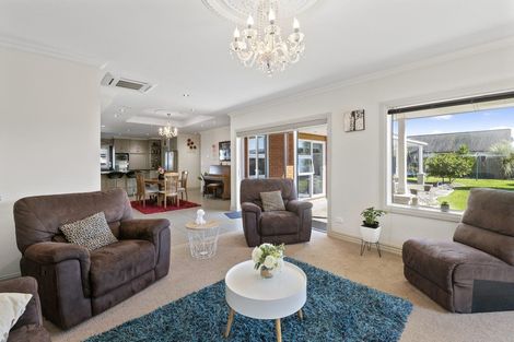 Photo of property in 15 Okarito Avenue, Levin, 5510