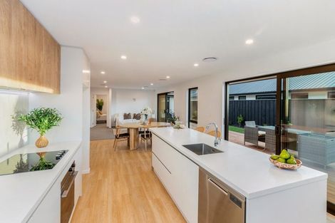 Photo of property in 55 Flaxmill Road, Harewood, 8051