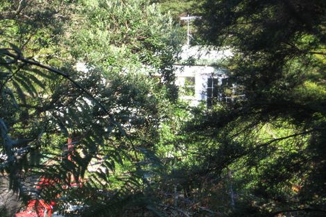 Photo of property in 32 Laingholm Drive, Laingholm, Auckland, 0604