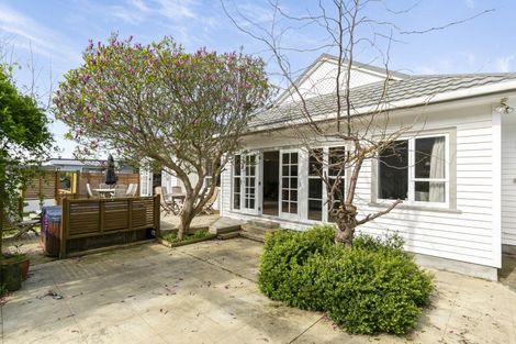 Photo of property in 73 Oxford Street, Tawa, Wellington, 5028