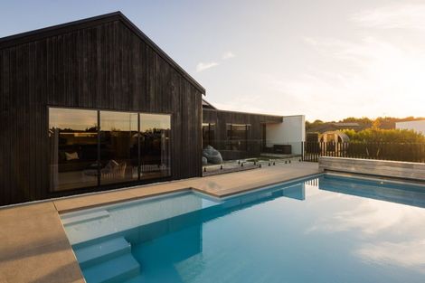 Photo of property in 13 Mike Smith Drive, Cambridge, 3434