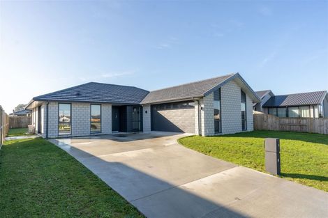 Photo of property in 18 Kimbrae Drive, Rototuna North, Hamilton, 3210