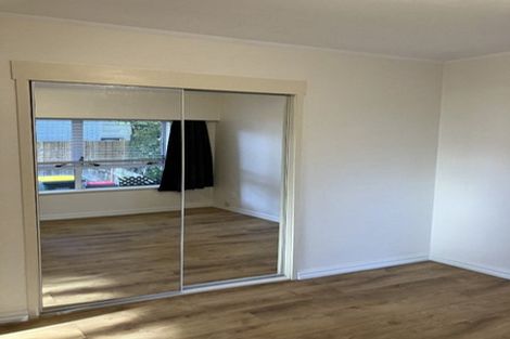 Photo of property in 2/29 Danbury Drive, Torbay, Auckland, 0630