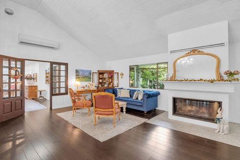 Photo of property in 237 High Street, Oxford, 7430