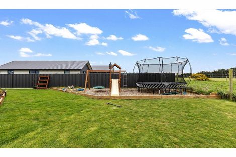 Photo of property in 32 Lindsay Way, Grasmere, Invercargill, 9810