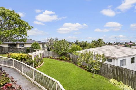 Photo of property in 17 Charlotte Street, Stanmore Bay, Whangaparaoa, 0932