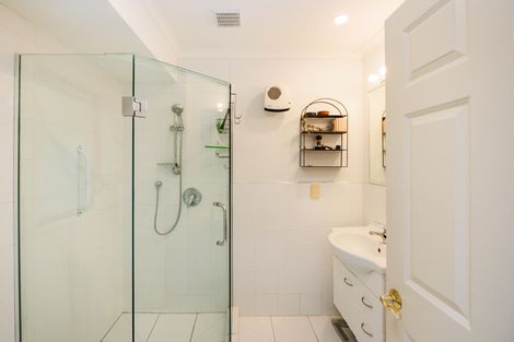 Photo of property in 5 Pastoral Lane, Hokowhitu, Palmerston North, 4410