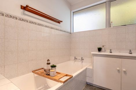 Photo of property in 11 Kanawa Street, Waikanae, 5036