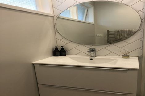 Photo of property in 1/23 Ellen Avenue, Hillcrest, Auckland, 0627