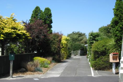 Photo of property in 17 Fairmile Place, Russley, Christchurch, 8042