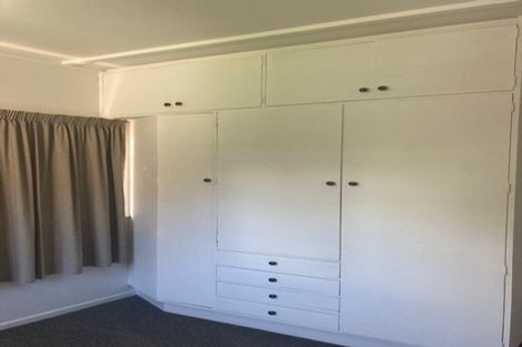 Photo of property in 15 Hattaway Avenue, Bucklands Beach, Auckland, 2012