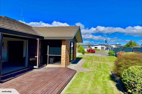 Photo of property in 4 Manhattan Court, Kelvin Grove, Palmerston North, 4414